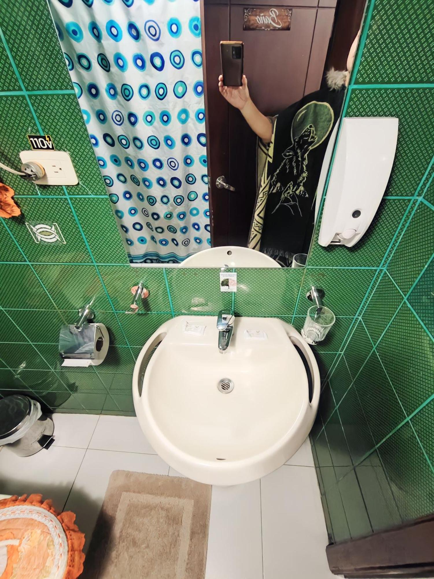 Turi Suite Con Jacuzzi, Centro De La Ciudad Baños Exterior foto